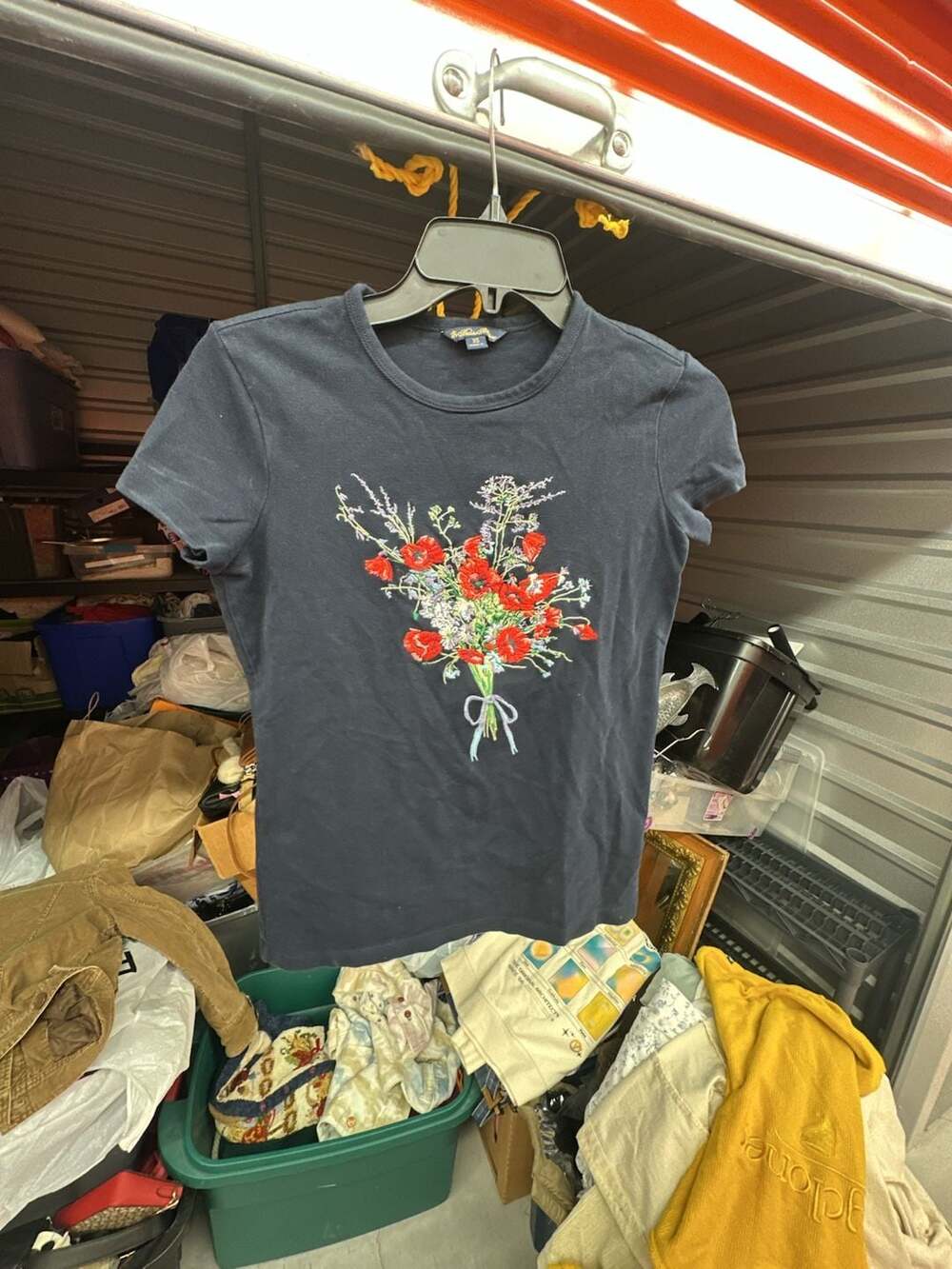 Brooks Brothers Women's navy Short Sleeve Floral Bouquet Graphic T-Shirt